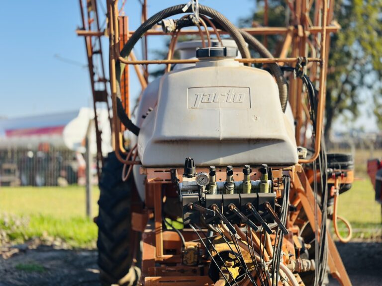 Pulverizador Jacto AD18