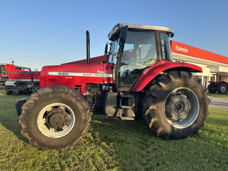 Trator Massey Ferguson MF680/4K